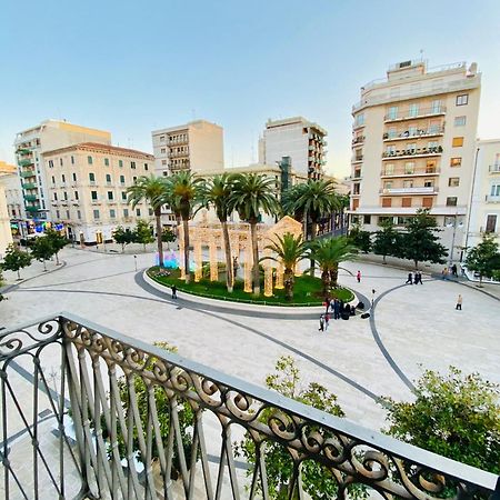 Amica Taranto In Piazza Apartment Bagian luar foto